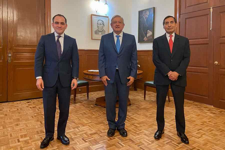 Proponen a Herrera para Banxico; Ramírez de la O va a SHCP