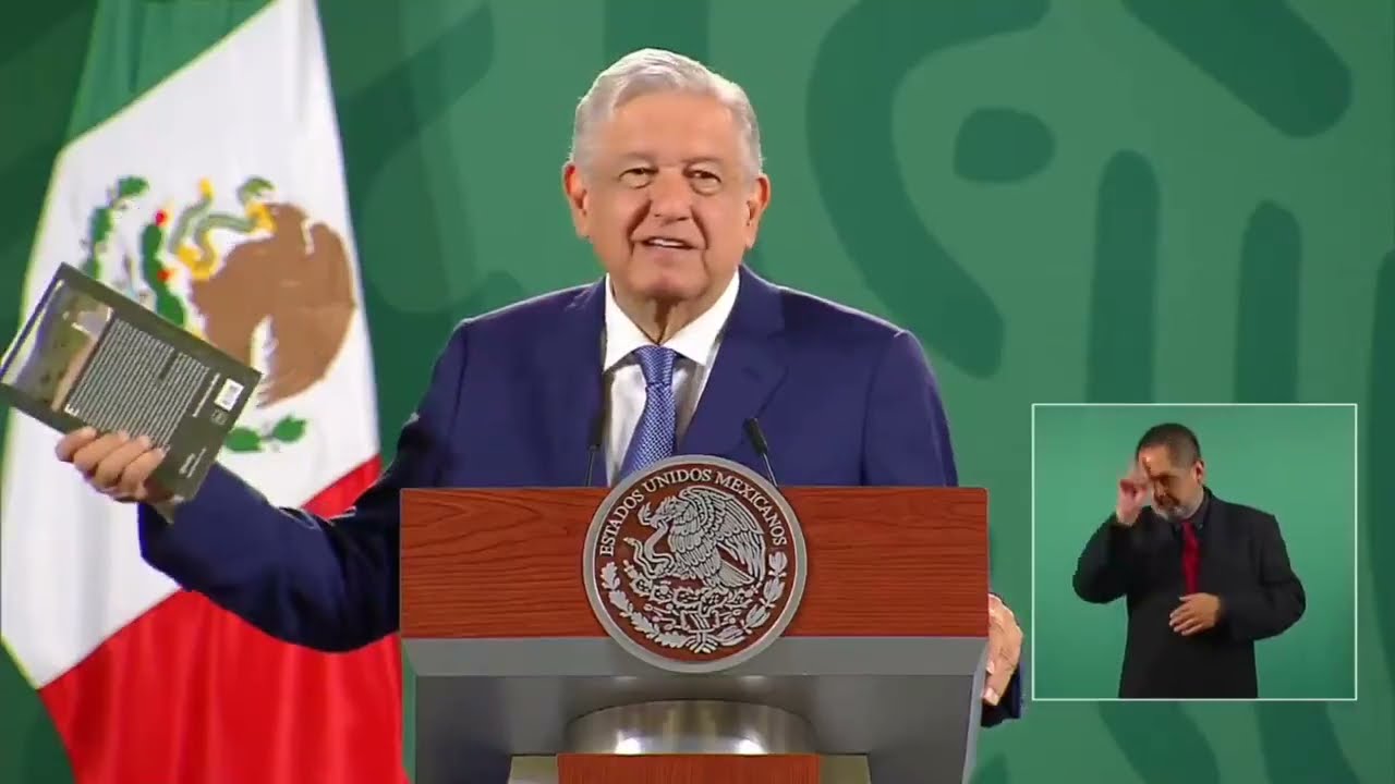 Presume nuevo libro; ‘no se van a aburrir ni bostezar’