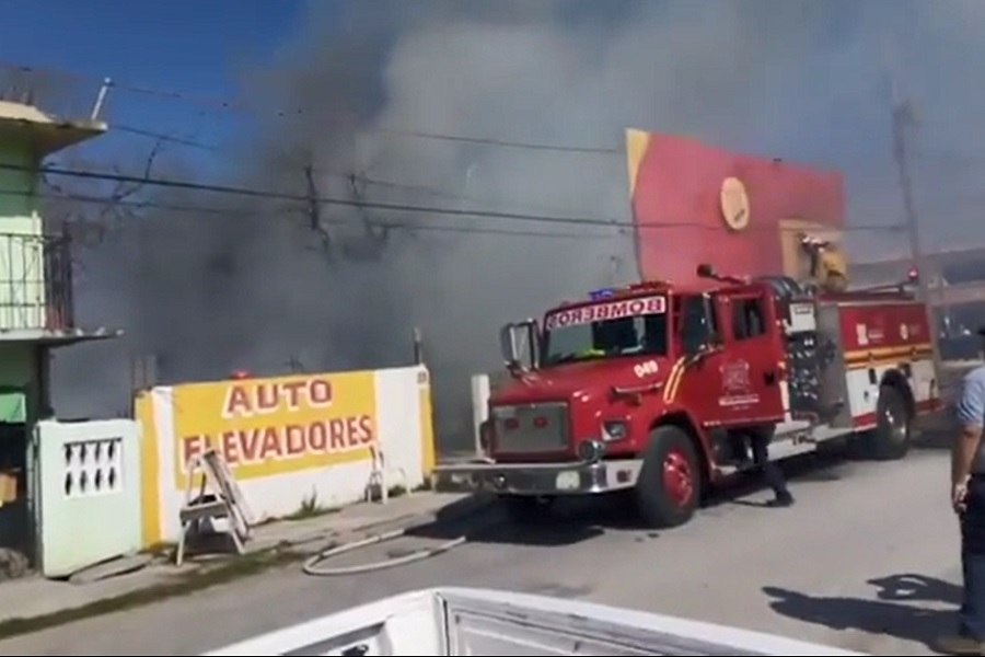 Controlan incendio en taller de la colonia Treviño Zapata