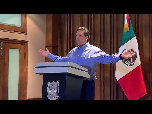 Cabeza de Vaca se mete a la contienda; acusa a adversarios políticos