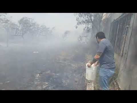 Se sale de control incendio en pastizal
