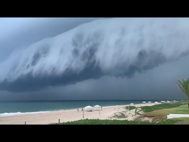 ¿Son olas o nubes? Sorprende fenómeno en Playa Miramar