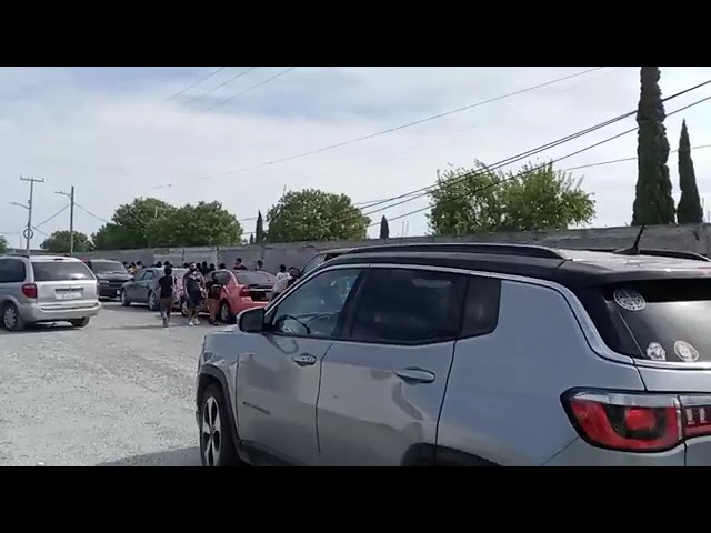 Fila interminable para vacunación en Reynosa