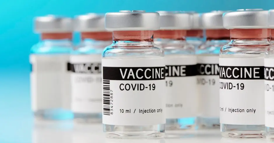 Polémica por el desperdicio de vacunas COVID