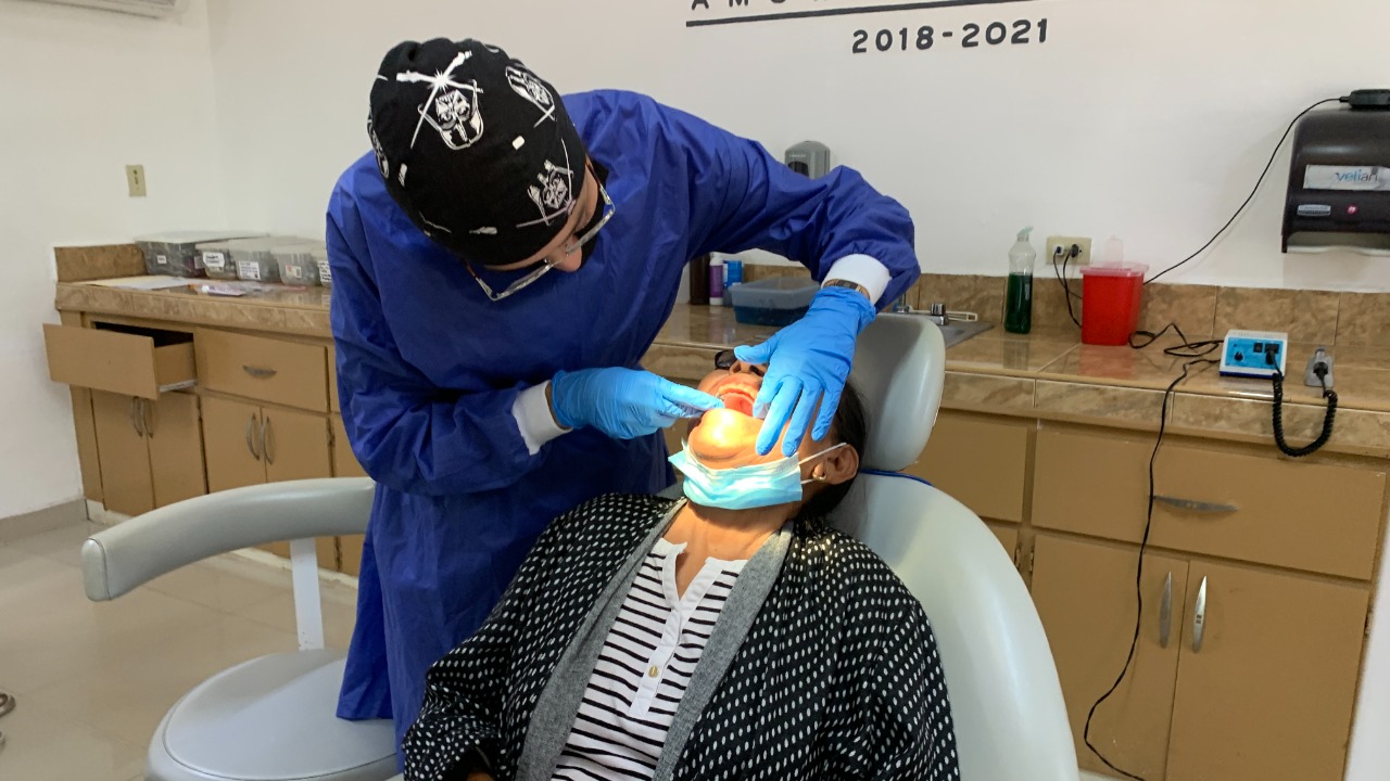 Lleva a cabo DIF Matamoros 6ta Entrega de Placas Dentales