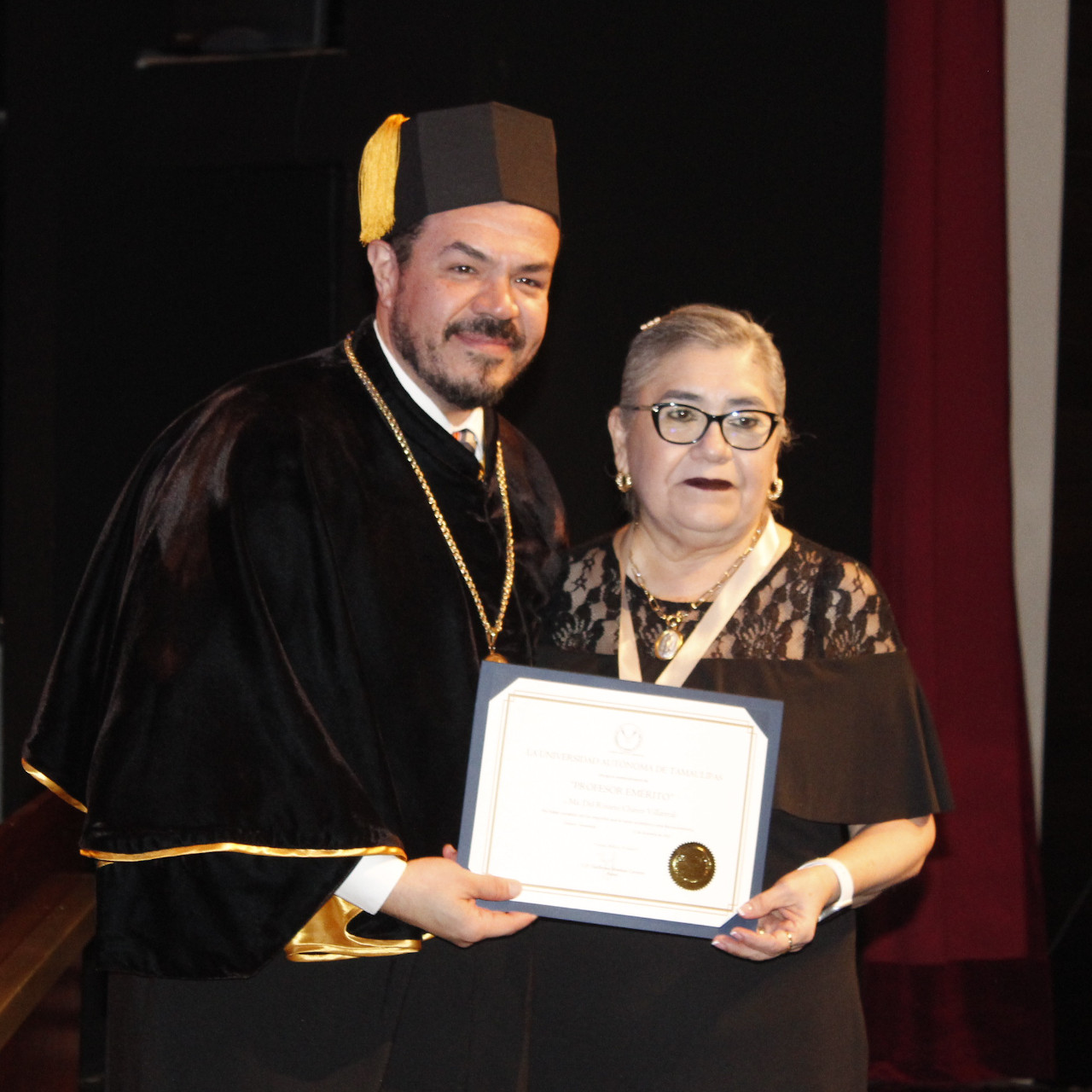 Preside el Rector la entrega de reconocimientos al Mérito Universitario 2022