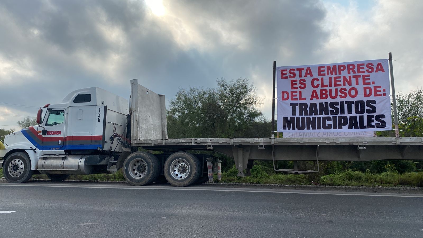 Se manifestaran transportistas por abusos de elementos viales