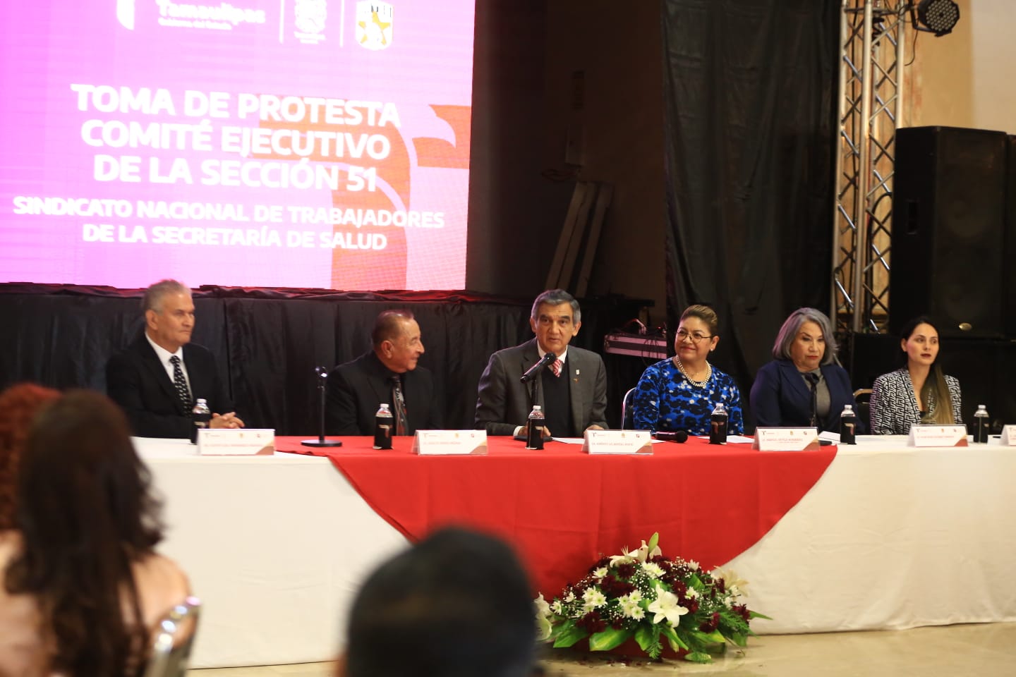 Estoy del lado de los trabajadores del sector salud: Gobernador