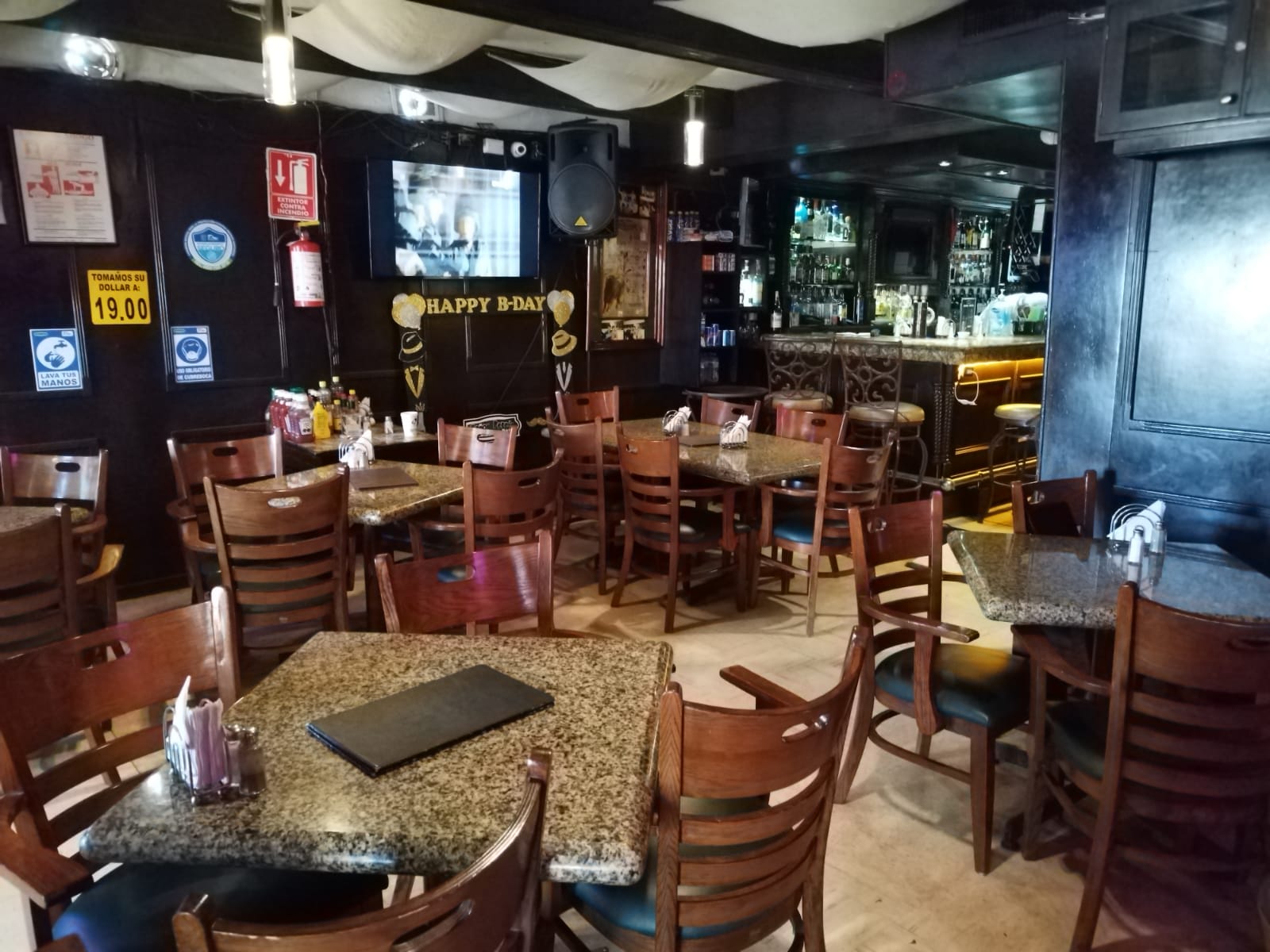 Baja del 30% en afluencia a Restaurantes  por nueva ley