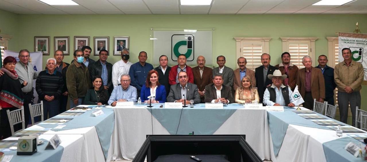 NUEVO LAREDO ESTÁ CON IMELDA