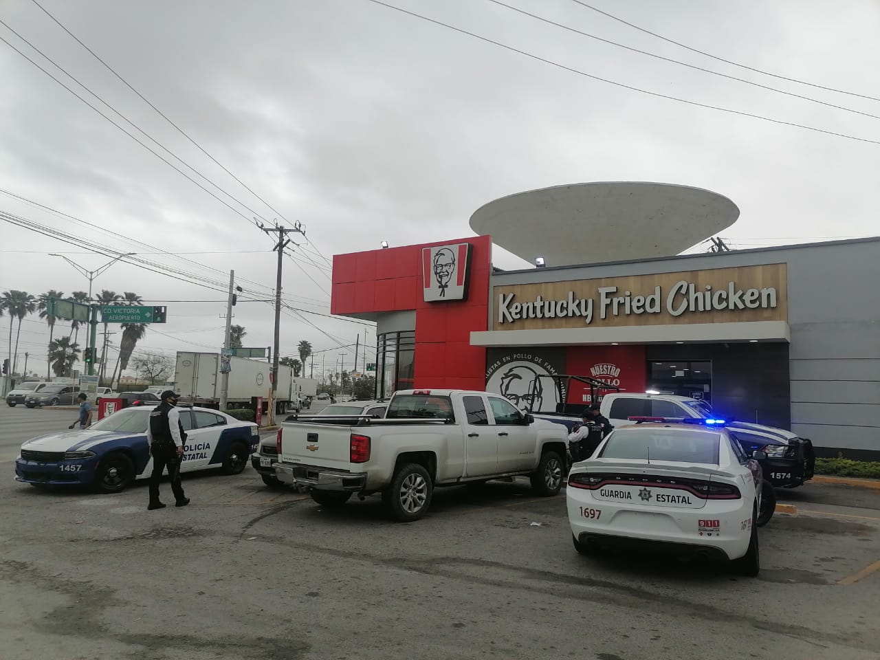 GUARDIA ESTATAL RECUPERA DOS UNIDADES CON REPORTE DE ROBO