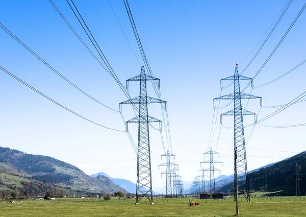 Otra vez a revisión reforma eléctrica de AMLO