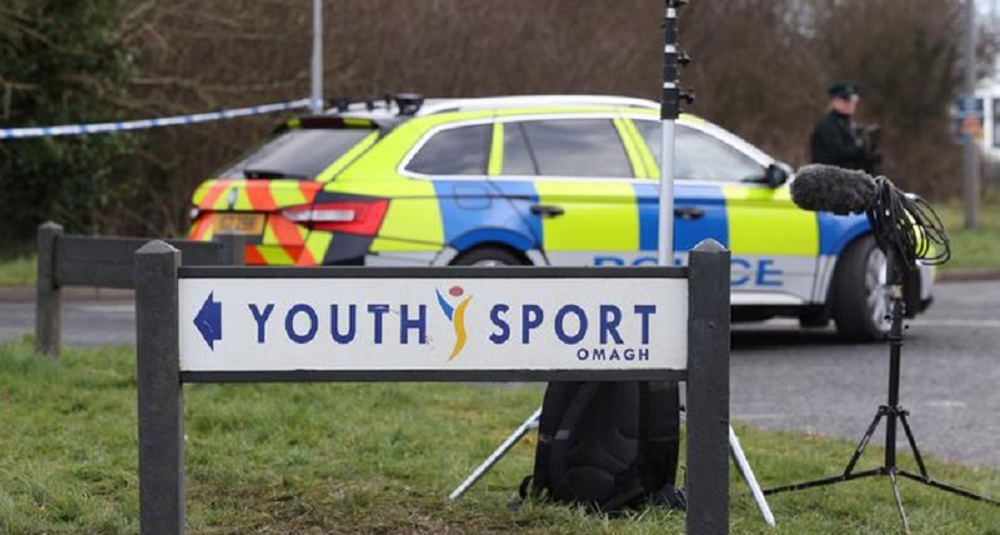 Grupo disidente Nuevo IRA se atribuye autoría de ataque a Policía en Irlanda del Norte