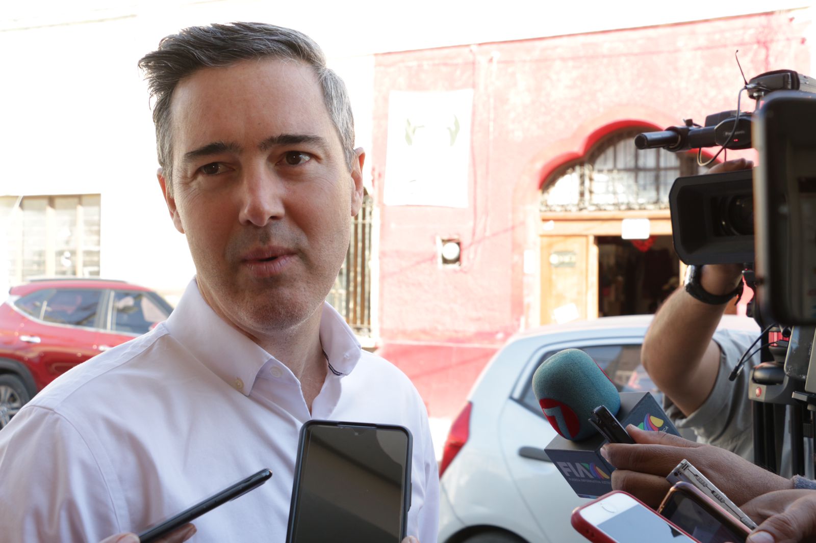 JR trabaja todos los días en la promoción del voto