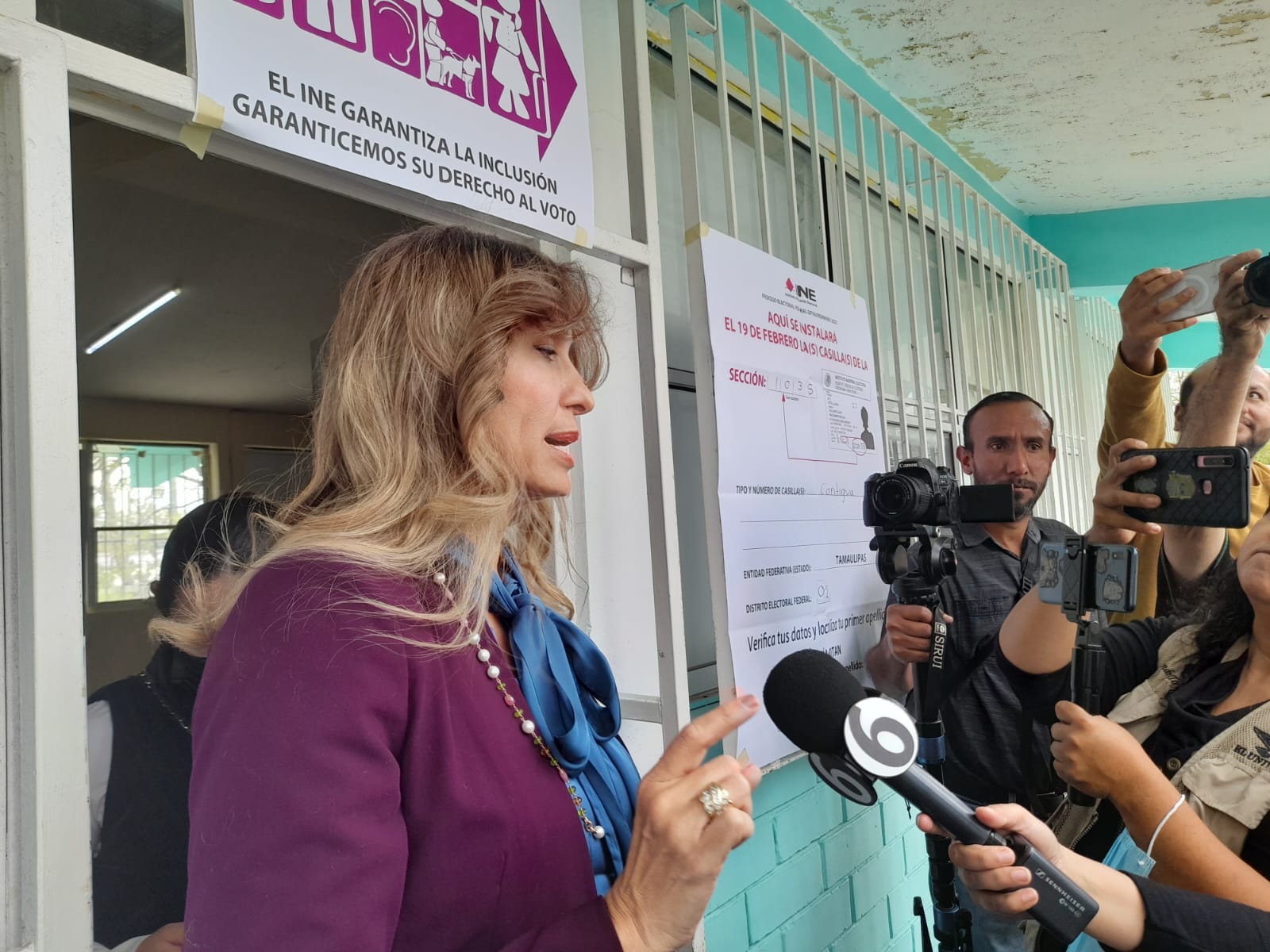 Por actualización de credencial se queda sin votar Maki Ortiz