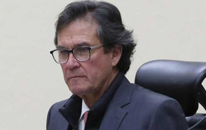 Ordenan dejar a Edmundo Jacobo en INE por tiempo indefinido