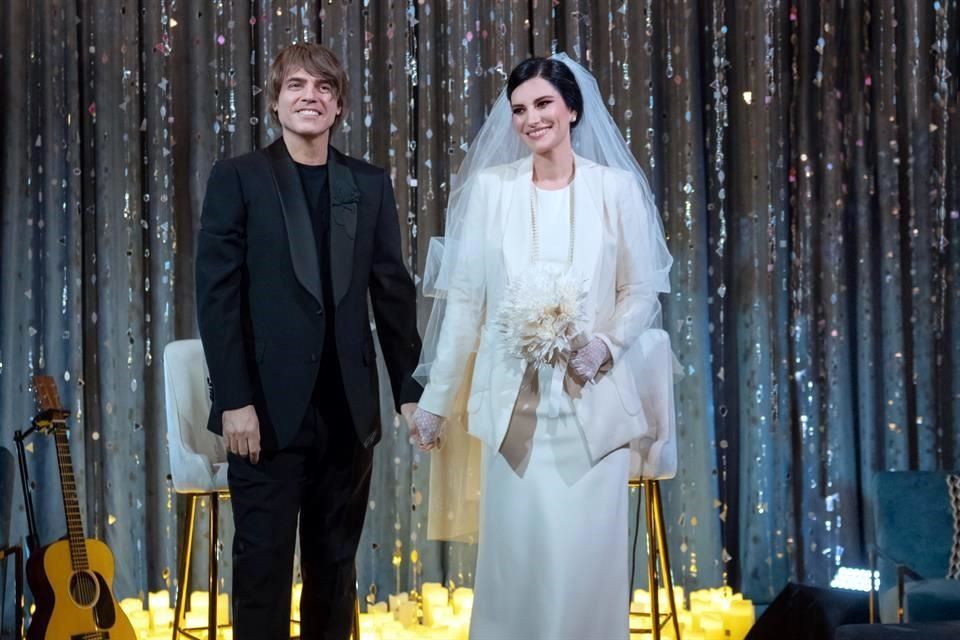 Laura Pausini se casa con Paolo Carta
