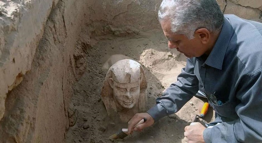 Hallan esfinge en Egipto que representa a emperador romano