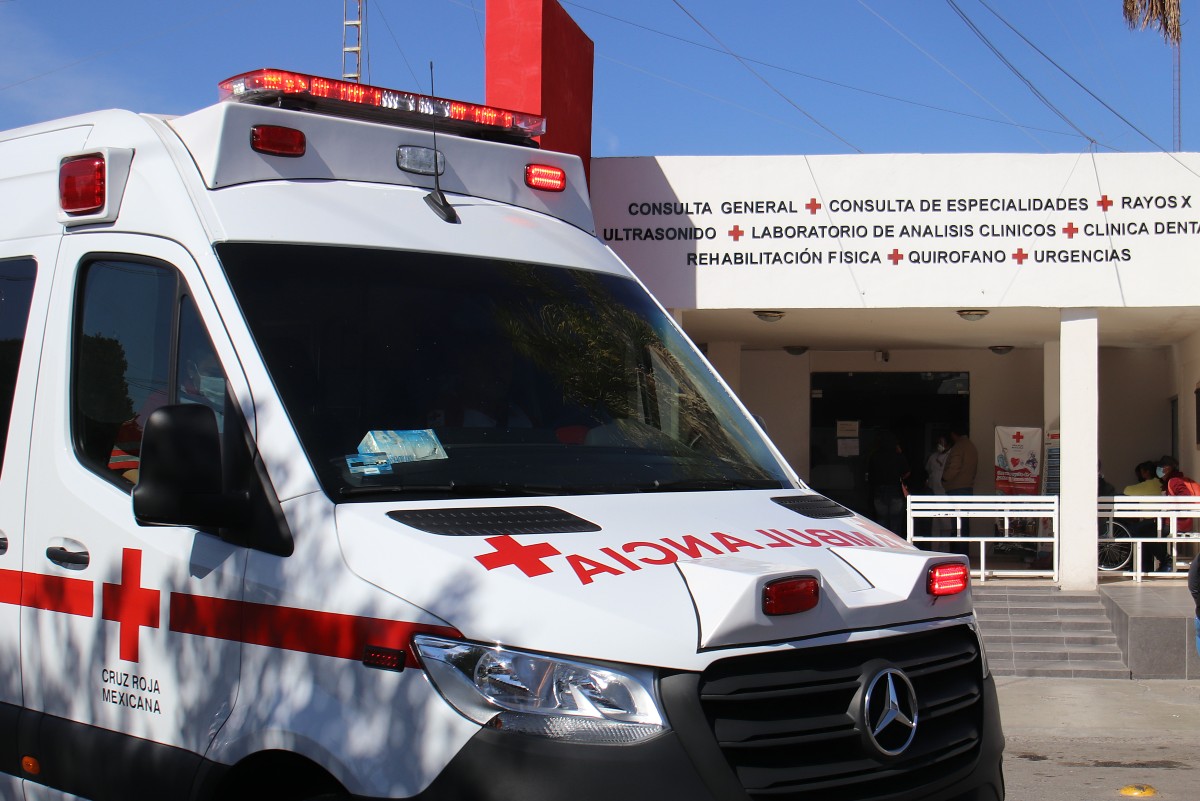 Lo reviven, pero muere llegando al hospital