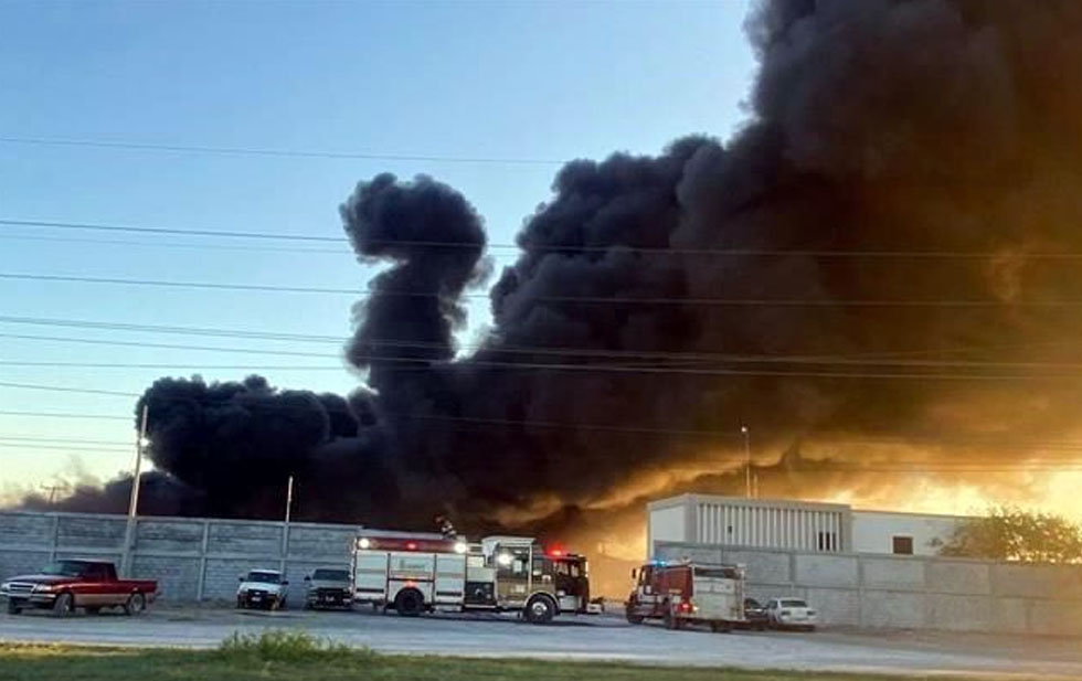 Incendio de pipas de combustible en Matamoros
