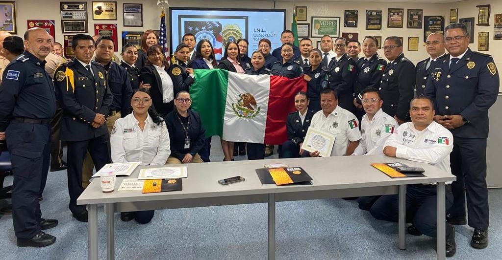 Instructoras de la USJT y Guardia Estatal de Género se capacitan en Miami