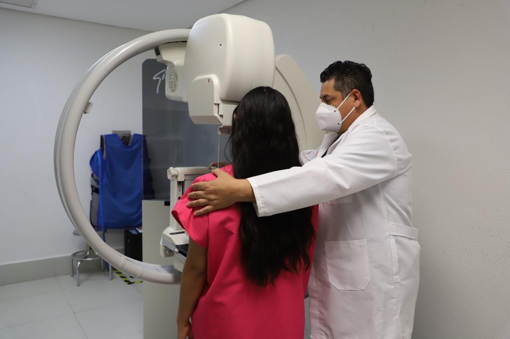 Secretaría de Salud aplica mastografías a mil 882 mujeres