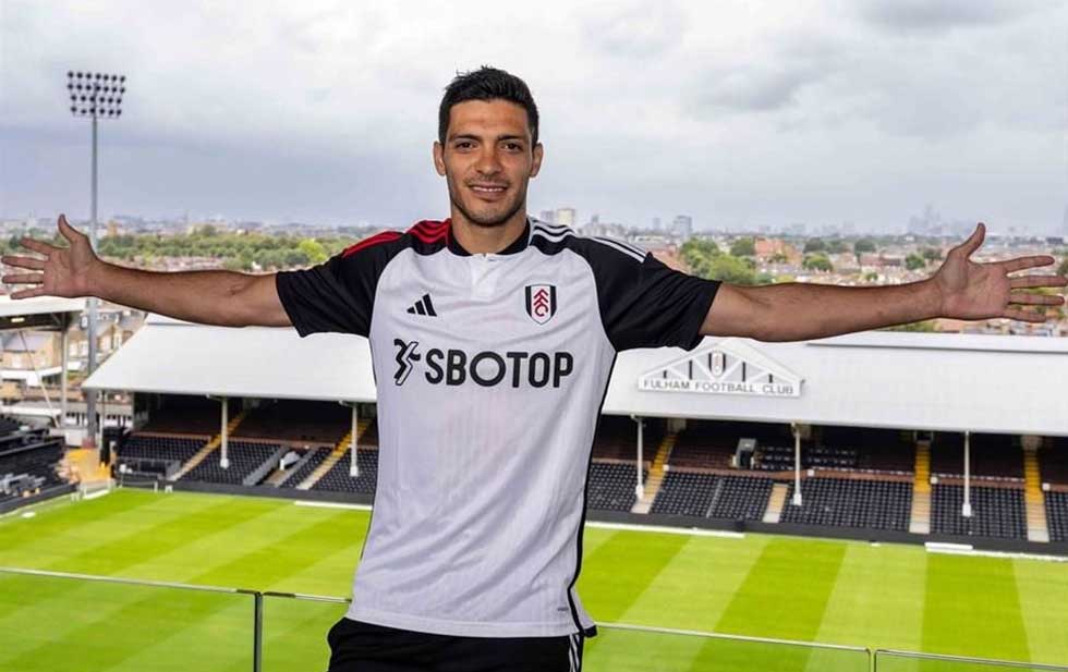 Raúl Jiménez es anunciado como nuevo refuerzo del Fulham