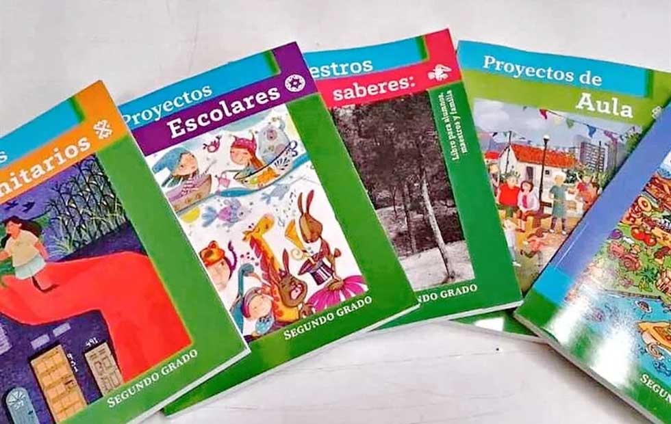 Afirman que libros de texto son basura