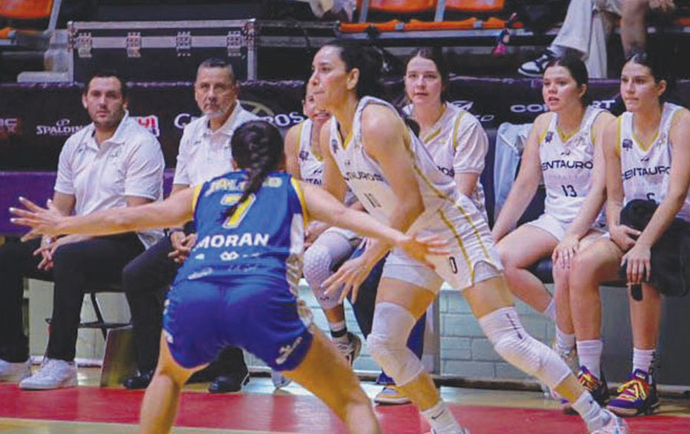 Dividen Centauros con Musas