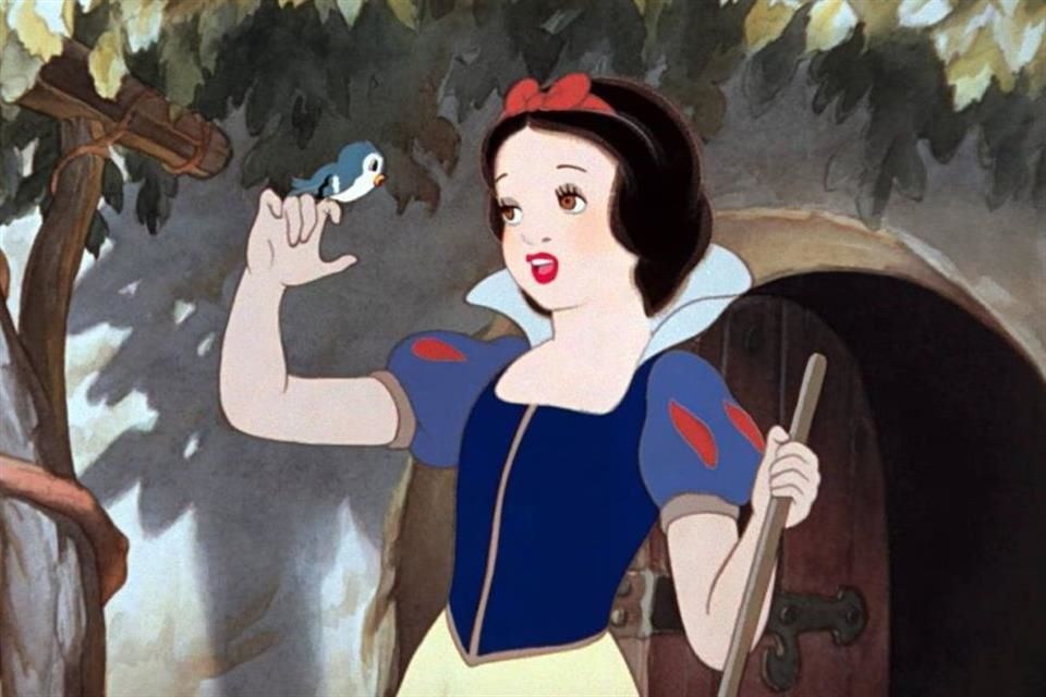 Tachan de ‘patética’ live action de ‘Blancanieves’ de Disney
