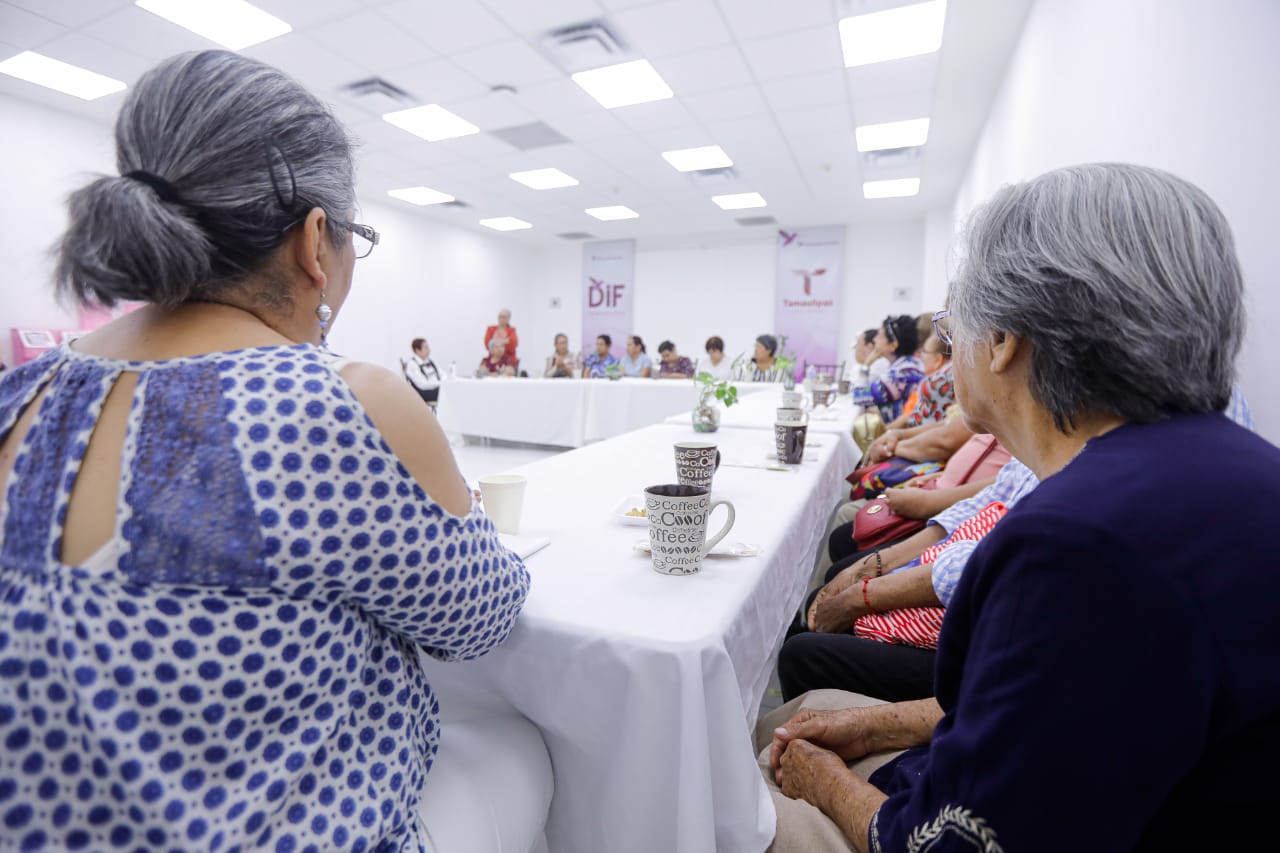 Entrega DIF Tamaulipas 22 prótesis de mama a mujeres sobrevivientes de cáncer