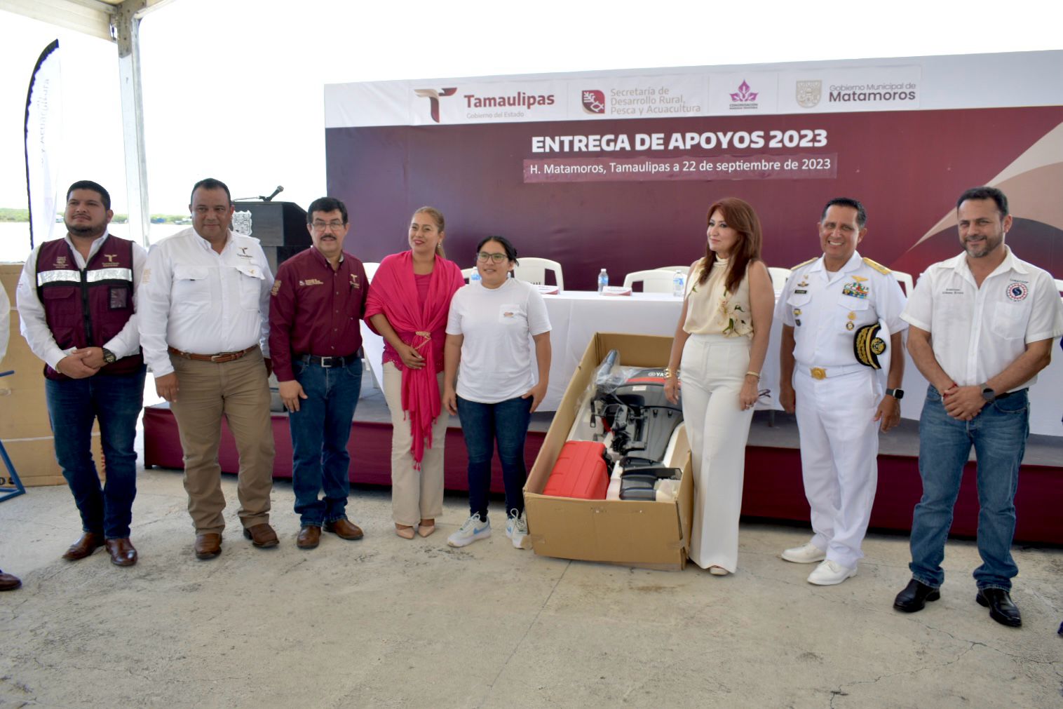 Pescadores de Matamoros reciben motores ecológicos