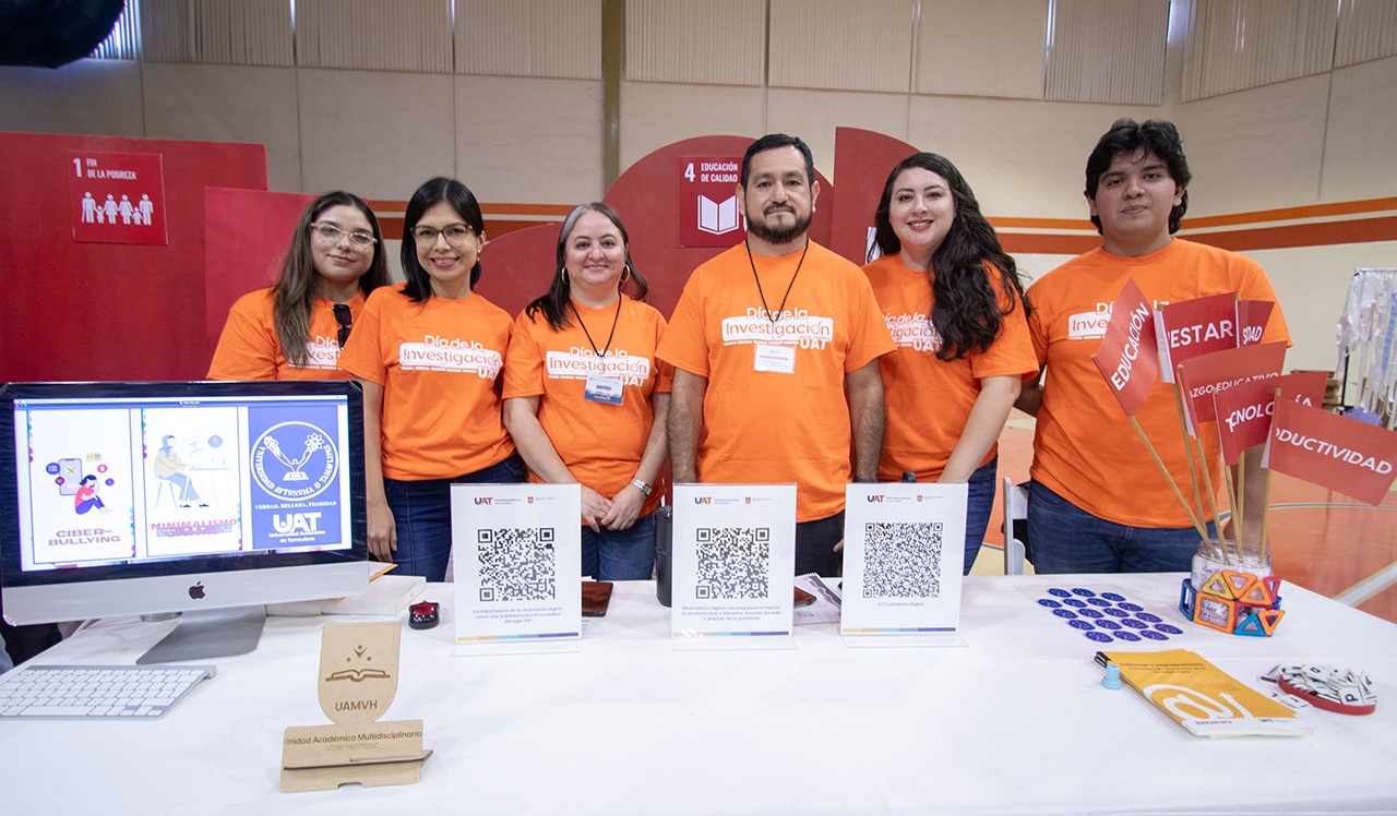 Docentes de la UAT publican libro sobre liderazgo en la sociedad digital