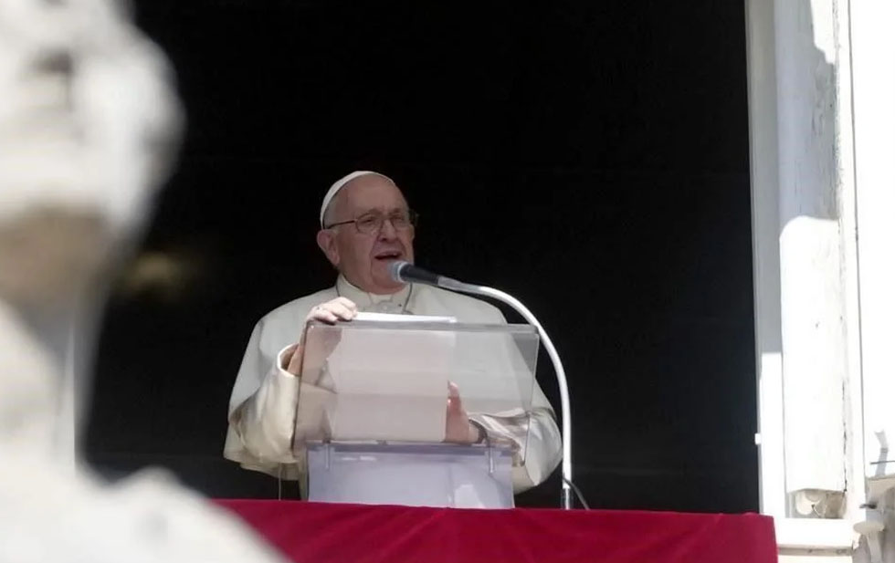 Pide Papa fin a violencia en Israel y Gaza