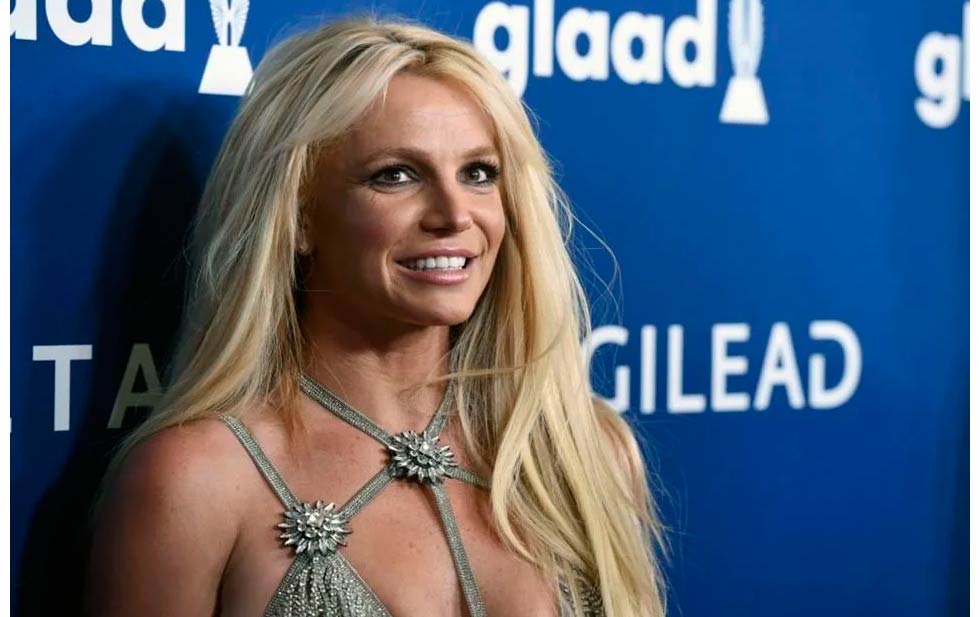 No quiero ofender a nadie con mi libro: Britney Spears