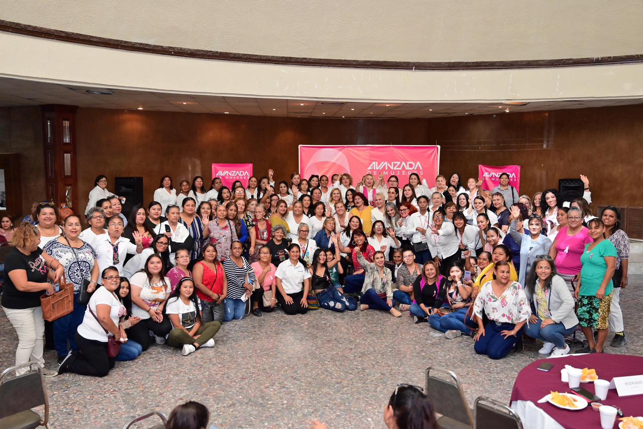 AVANZADA DE MUJERES se reúne para conmemorar la lucha contra el Cáncer de mama