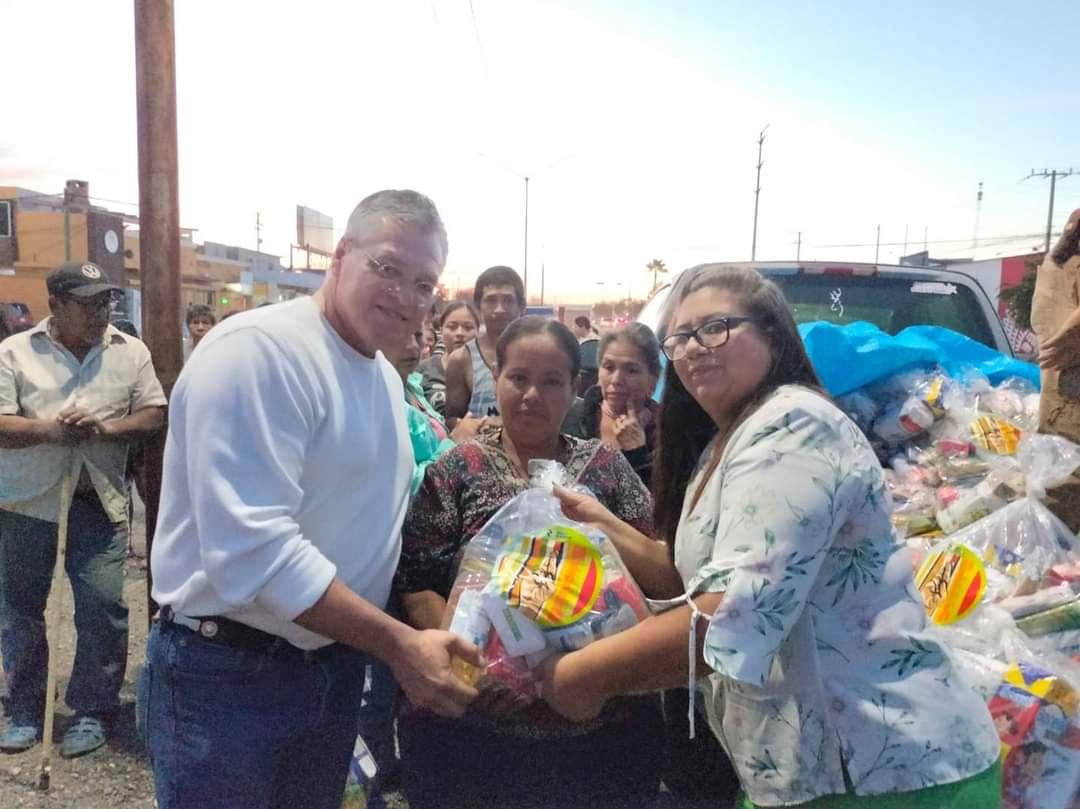 RIGO RAMOS RECIBE AGRADECIMIENTO DE CIUDADANOS