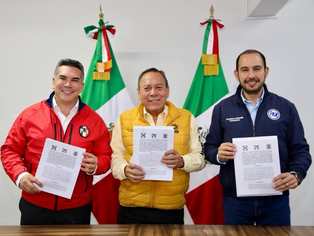 PAN, PRI y PRD registran ante INE Coalición Fuerza y Corazón por México
