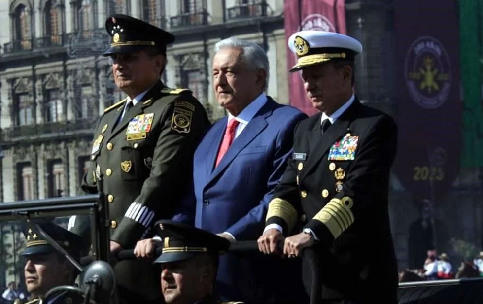 Presume AMLO decreto para trenes de pasajeros