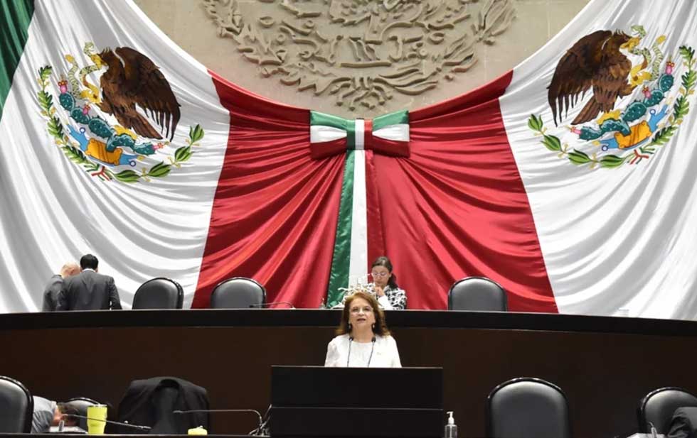 Entidades federativas pagarían deudas a IMSS con inmuebles