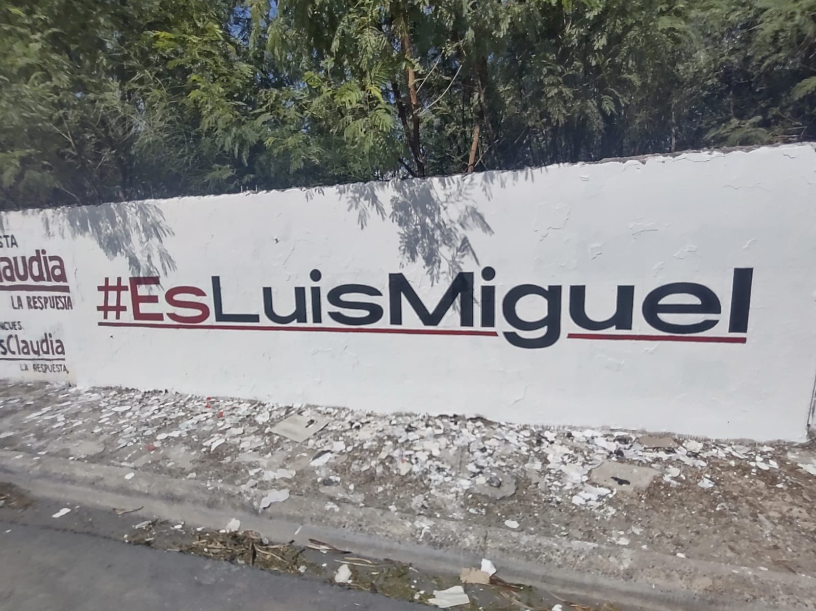 Pintan bardas en apoyo de Luis Miguel Iglesias enReynosa