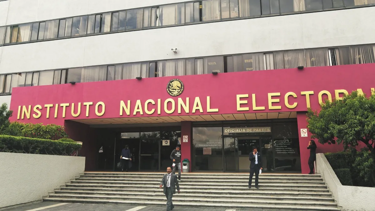 Arrancan precampañas federales en México