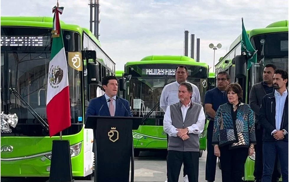 Congreso de Nuevo León avala la reincorporación de Samuel García