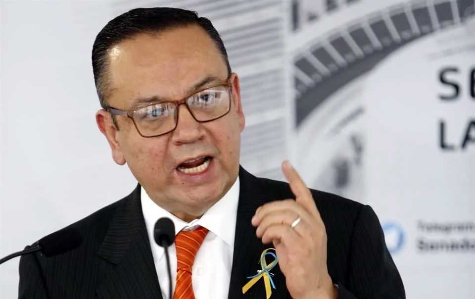 Acusa senador corrupción y acoso sexual en TEPJF