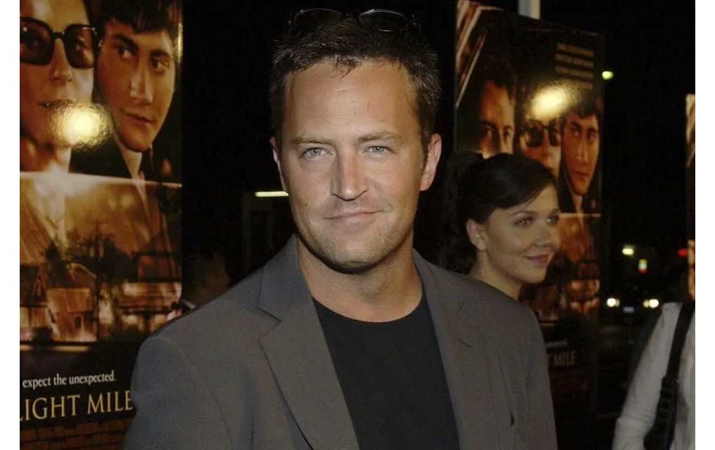 Revela médico posible escena de muerte de Matthew Perry