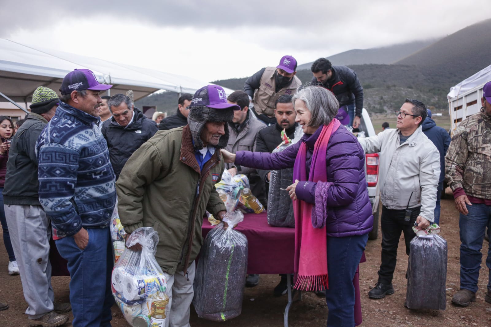 Benefician Gobierno del Estado y DIF Tamaulipas a 28 familias de Miquihuana