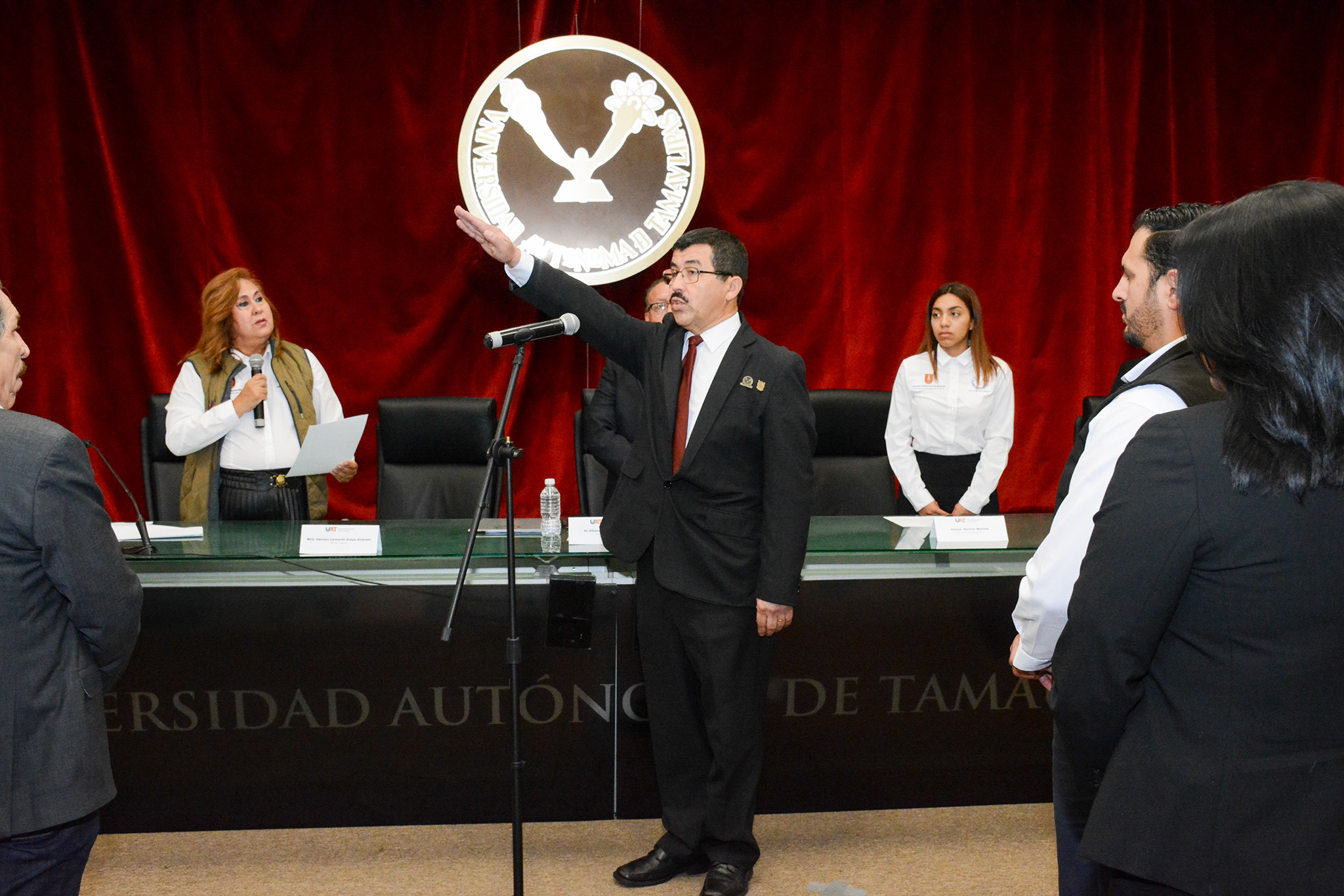 Asume Dámaso Anaya Alvarado la rectoría de la UAT
