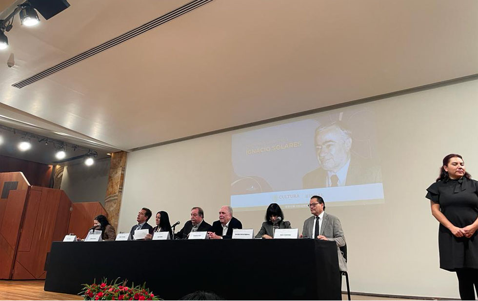 Homenajean en Bellas Artes a Ignacio Solares