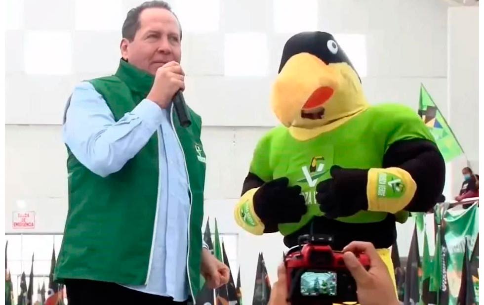 Tras renunciar al PRI, se une Eruviel al Partido Verde