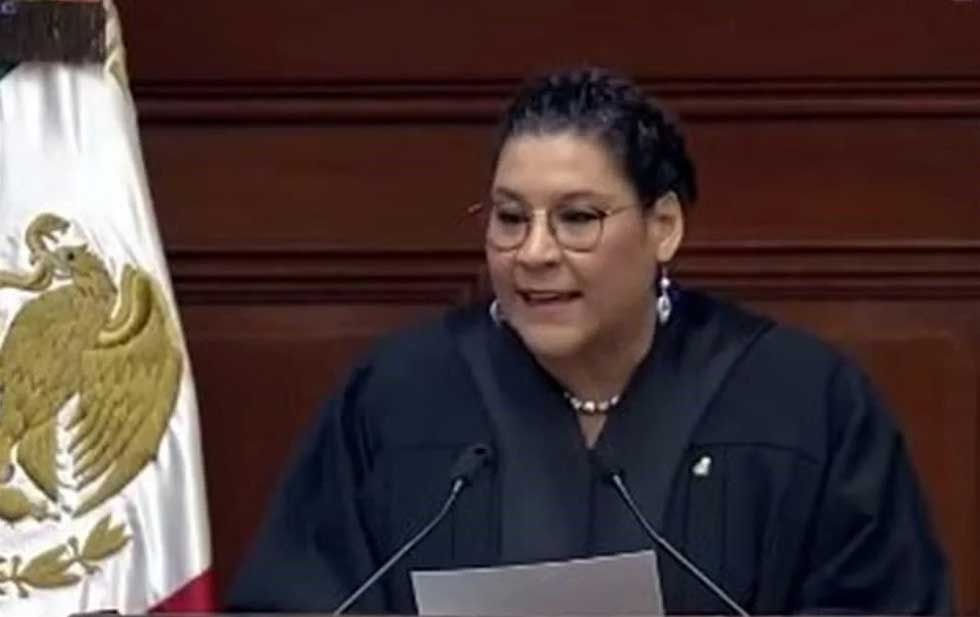 Demandan a Lenia Batres por restringir comentarios